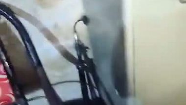 Bellary lady gives a Telugu blowjob to a Bihari laborer