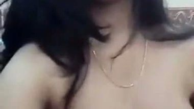 Desi wife Priya sexy selfie