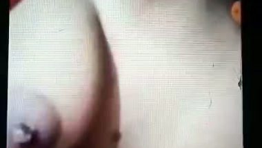 Girlfriend virgin boobs and pussy showing MMS