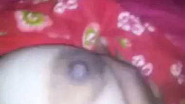 Bangladeshi Married couple in house romance and sex video leaks