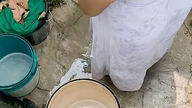 High quality bathing video of sexy bhabhi with boob show