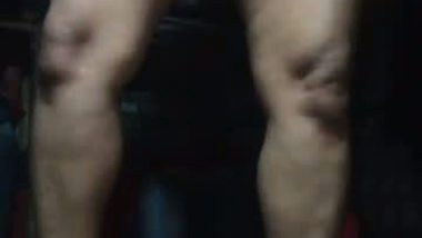 Desi nude aunt masturbates with a plastic bottle