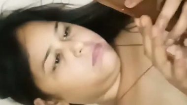 Fatafat desi with sexy fat pussy captured nude