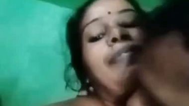 Village wife boob sucking by husband viral MMS