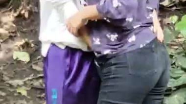 NRI girl shaking cock of boyfriend